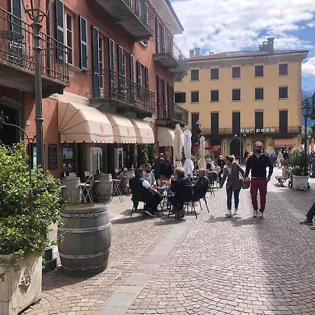 別荘 Casa Ambra, 50m Vom Comer See, 2 Private Parkplaetze *