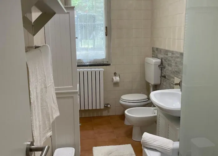 Casa Ambra, 50m Vom Comer See, 2 Private Parkplaetze * Тремеццо