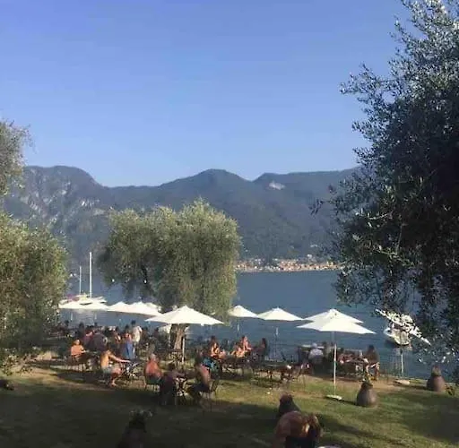 Дом отдыха Casa Ambra, 50m Vom Comer See, 2 Private Parkplaetze *