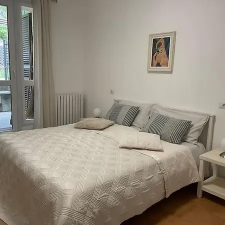 Casa Ambra, 50m Vom Comer See, 2 Private Parkplaetze 펜션