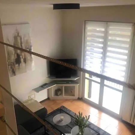 Casa Ambra, 50m Vom Comer See, 2 Private Parkplaetze Nyaraló Tremezzo