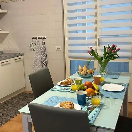 Nyaraló Casa Ambra, 50m Vom Comer See, 2 Private Parkplaetze Tremezzo
