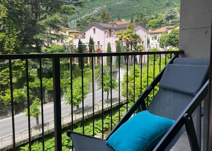 Casa Ambra, 50m Vom Comer See, 2 Private Parkplaetze Dom wakacyjny *