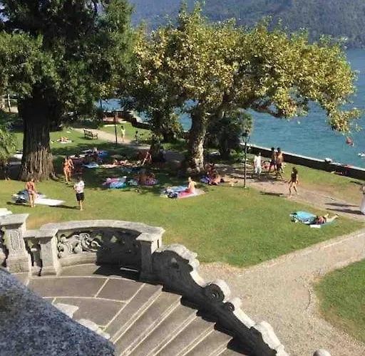 Dom wakacyjny Casa Ambra, 50m Vom Comer See, 2 Private Parkplaetze Tremezzo