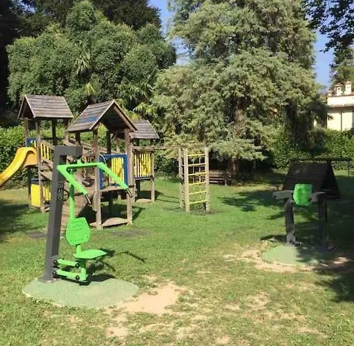 Casa Ambra, 50m Vom Comer See, 2 Private Parkplaetze Dom wakacyjny *